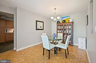 1077 30th St NW, Washington, DC 20007 - Photo 13