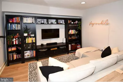 1731 Willard Street NW #105, Washington, DC 20009 - Photo 7