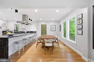 2829 29th Pl NW, Washington, DC 20008 - Photo 11