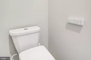 406 Brookland Grv Dr NE, Washington, DC 20017 - Photo 29