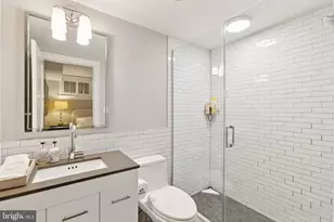 1724 34th St NW, Washington, DC 20007 - Photo 17