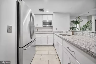 555 Massachusetts Avenue NW #1313, Washington, DC 20001 - Photo 9