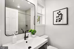 1201 Queen St NE, Washington, DC 20002 - Photo 17