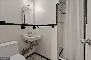 2400 44th St NW, Washington, DC 20007 - Photo 37