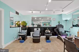 4000 Cathedral Ave NW, Washington, DC 20016 - Photo 23