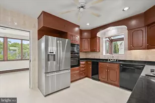 3007 Oliver St NW, Washington, DC 20015 - Photo 15