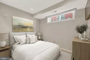 2142 O St NW, Washington, DC 20037 - Photo 11