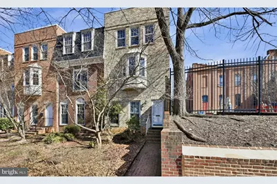 414 3rd Street SE, Washington, DC 20003 - Photo 1