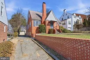 3225 Chestnut St NE, Washington, DC 20018 - Photo 3