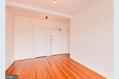 3060 16th Street NW #311, Washington, DC 20009 - Photo 3