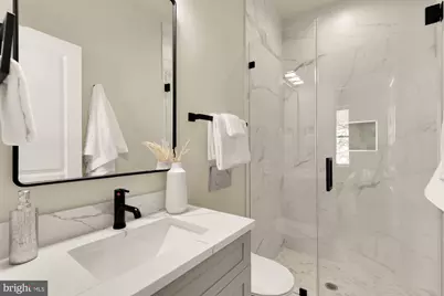 422 Warner Street NW #2, Washington, DC 20001 - Photo 17