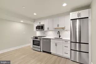 422 Warner St NW, Washington, DC 20001 - Photo 3