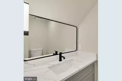 422 Warner Street NW, Washington, DC 20001 - Photo 31