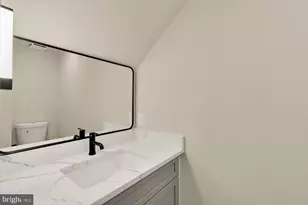 422 Warner St NW, Washington, DC 20001 - Photo 31