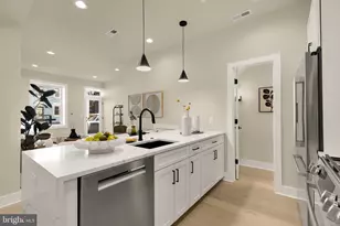 422 Warner St NW, Washington, DC 20001 - Photo 7