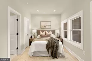 422 Warner St NW, Washington, DC 20001 - Photo 9