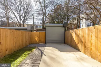 422 Warner Street NW, Washington, DC 20001 - Photo 25