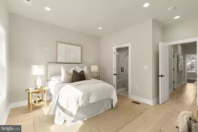 422 Warner Street NW, Washington, DC 20001 - Photo 15