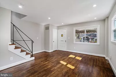 725 Croissant Place SE, Washington, DC 20019 - Photo 9