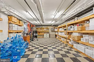 1860 19th St NW, Washington, DC 20009 - Photo 35