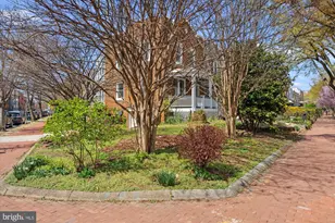 349 Kentucky Ave SE, Washington, DC 20003 - Photo 37