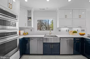 3015 Oregon Knolls Dr NW, Washington, DC 20015 - Photo 17