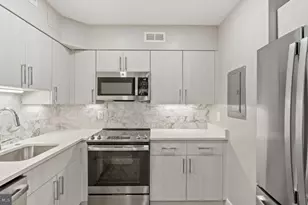 3401 38th Street NW, Washington, DC 20016 - Photo 5