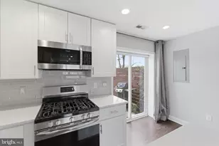 409 36th St NE, Washington, DC 20019 - Photo 5