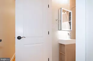 1126 Columbia Rd NW, Washington, DC 20009 - Photo 17