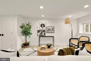 409 Columbia Rd NW, Washington, DC 20001 - Photo 35