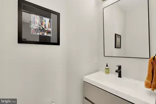 47 T St NE, Washington, DC 20002 - Photo 17