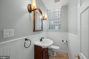 221 M St NW, Washington, DC 20001 - Photo 13