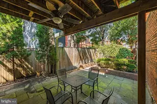 221 M St NW, Washington, DC 20001 - Photo 31