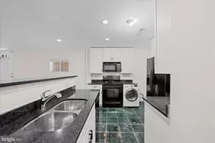 221 M St NW, Washington, DC 20001 - Photo 27