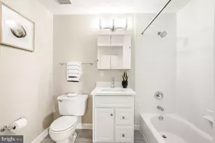 1621 T St NW, Washington, DC 20009 - Photo 25