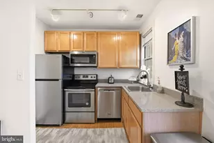 1401 Columbia Rd NW, Washington, DC 20009 - Photo 13