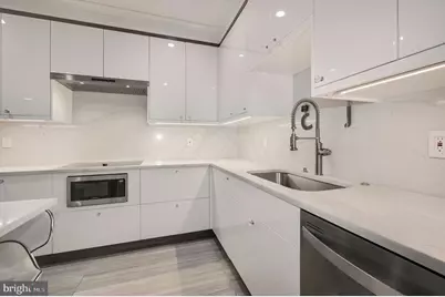 729 NW Kenyon Street NW, Washington, DC 20010 - Photo 5