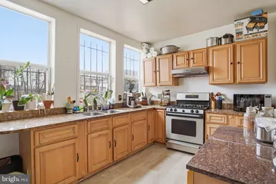 633 Irving Street NW, Washington, DC 20010 - Photo 9