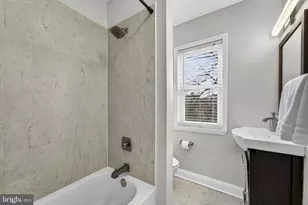 1628 Massachusetts Ave SE, Washington, DC 20003 - Photo 29