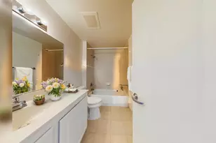 355 I Street SW, Washington, DC 20024 - Photo 5