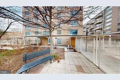 355 I Street SW #626, Washington, DC 20024 - Photo 19
