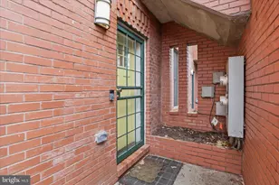 257 14th St SE, Washington, DC 20003 - Photo 5