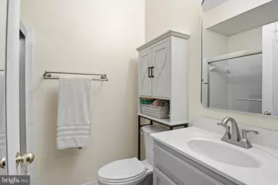 257 14th Street SE #B, Washington, DC 20003 - Photo 17