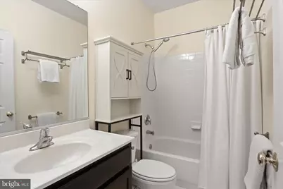 257 14th Street SE #B, Washington, DC 20003 - Photo 11