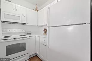 1736 Willard St NW, Washington, DC 20009 - Photo 3