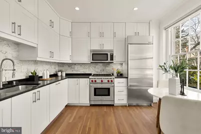 1561 33rd Street NW, Washington, DC 20007 - Photo 3