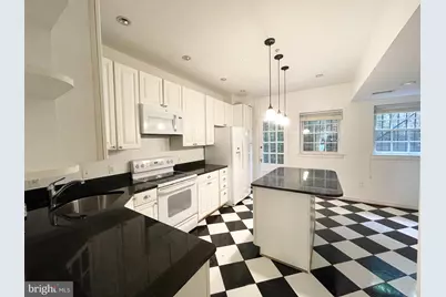 2527 Waterside Drive NW, Washington, DC 20008 - Photo 7