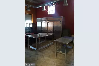 409 NE 18th Street NE, Washington, DC 20002 - Photo 3