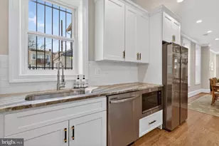 915 Hamilton St NW, Washington, DC 20011 - Photo 9