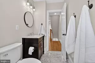 915 Hamilton St NW, Washington, DC 20011 - Photo 25